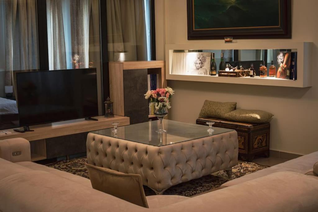 λabirinthia Apartment